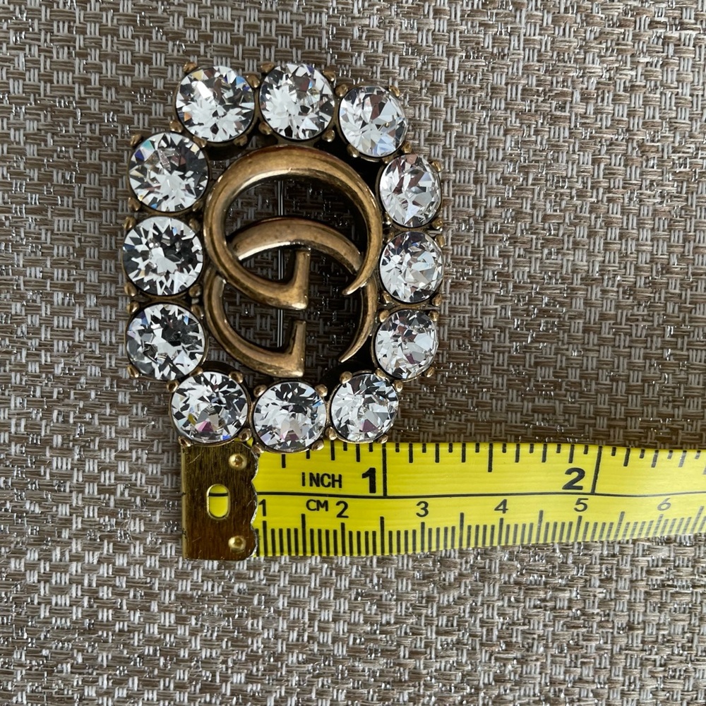 GUCCI Double GG Logo Crystal Aged Goldtone Brooch New with Box, Dustbag - Picture 6 of 9
